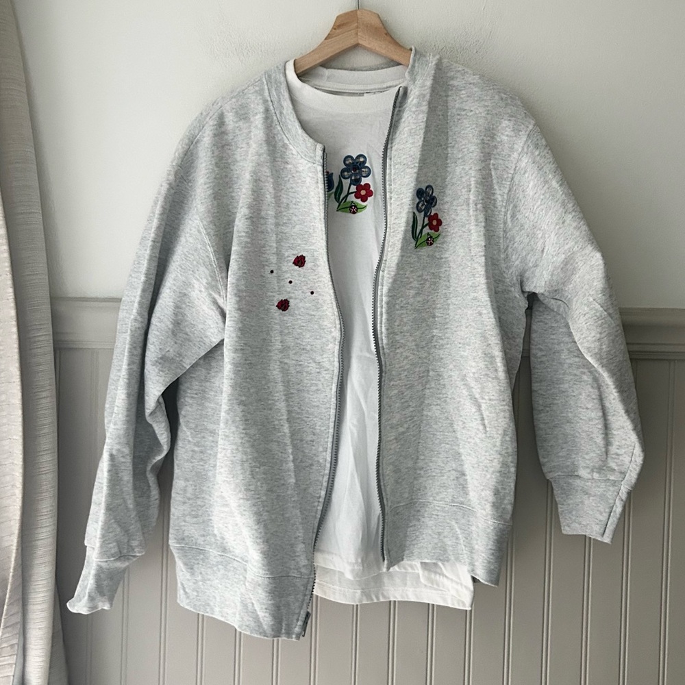 Vintage Jerzees Fruit Of Loom Gray Embroidered Sweatshirt and Tee Set medium